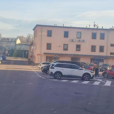 Apartmany Pod Divadlem Znojmo Exteriör bild