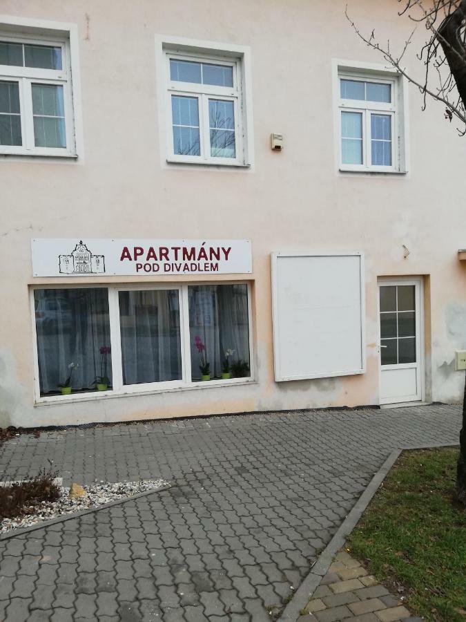 Apartmany Pod Divadlem Znojmo Exteriör bild