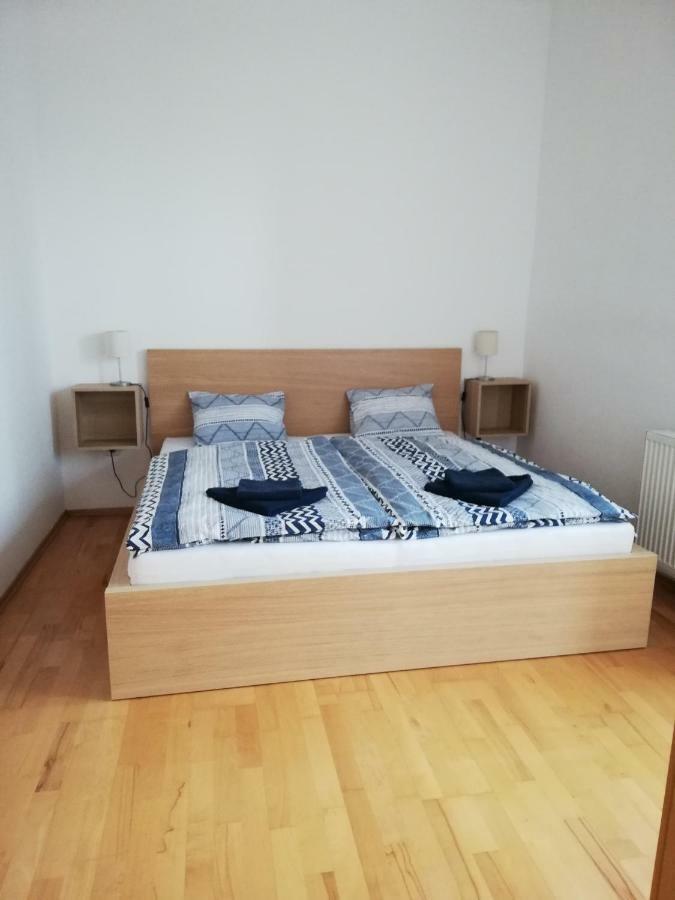 Apartmany Pod Divadlem Znojmo Exteriör bild